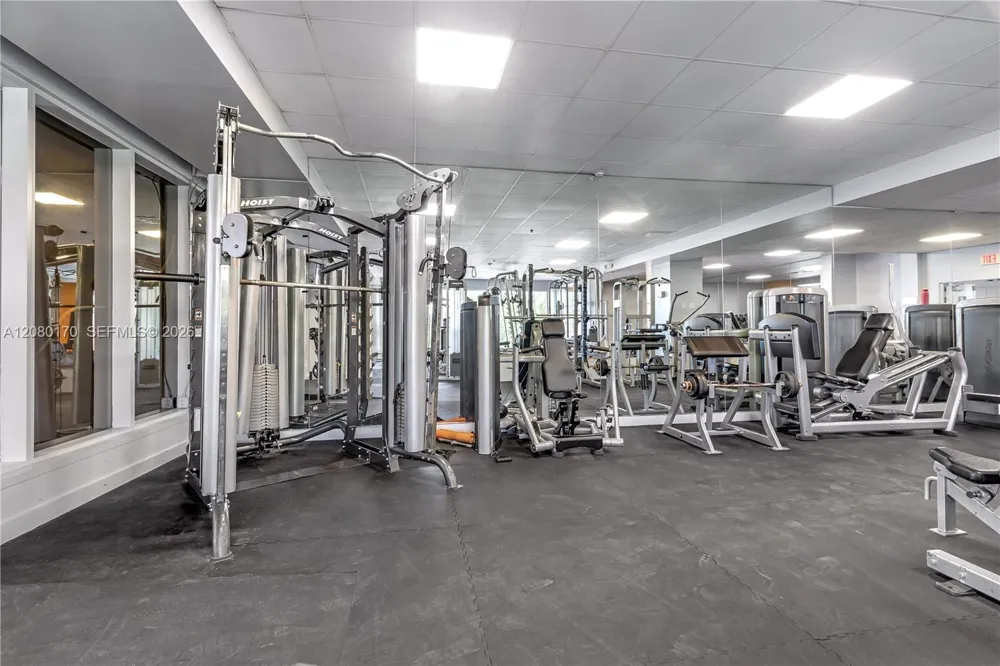 1717 Bayshore Dr #A-1541 Miami, FL 33132