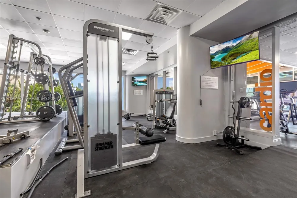 1717 Bayshore Dr #A-1541 Miami, FL 33132
