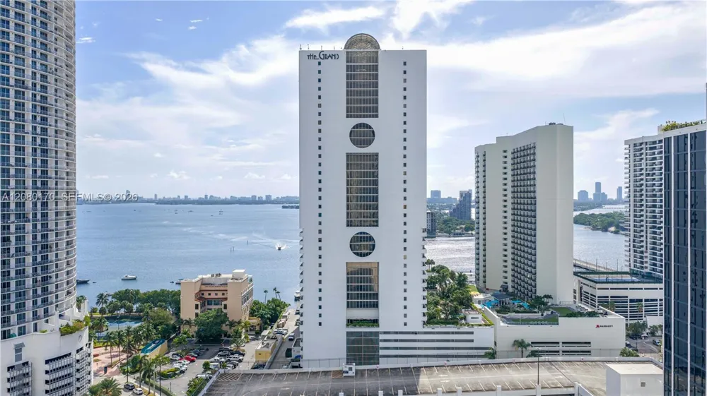 1717 Bayshore Dr #A-1541 Miami, FL 33132