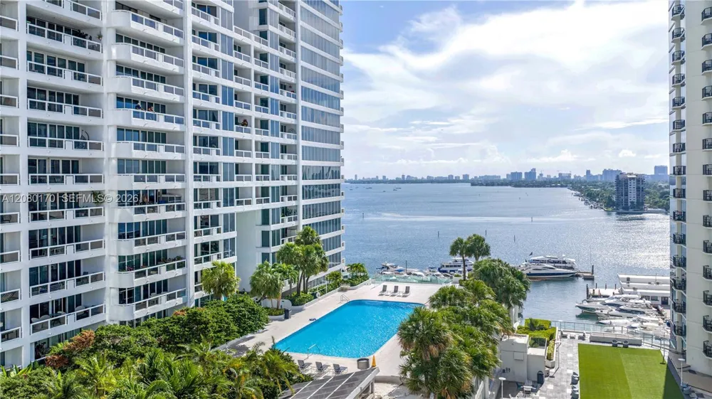 1717 Bayshore Dr #A-1541 Miami, FL 33132
