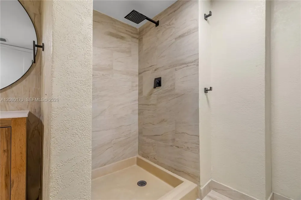 1717 Bayshore Dr #A-1541 Miami, FL 33132