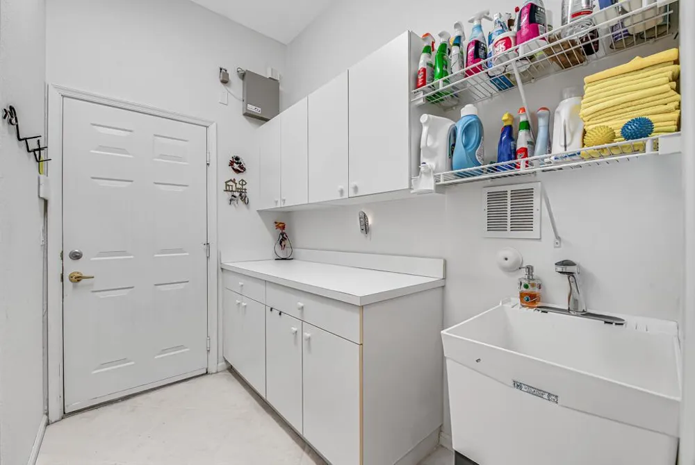 9152 Bay Harbour Circle West Palm Beach, FL 33411