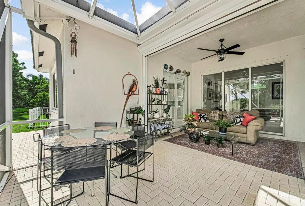 9152 Bay Harbour Circle West Palm Beach, FL 33411