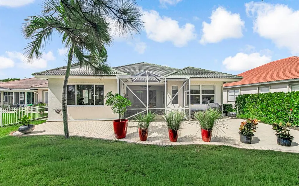9152 Bay Harbour Circle West Palm Beach, FL 33411