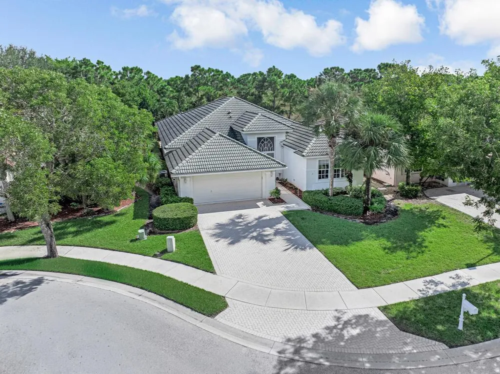 9152 Bay Harbour Circle West Palm Beach, FL 33411