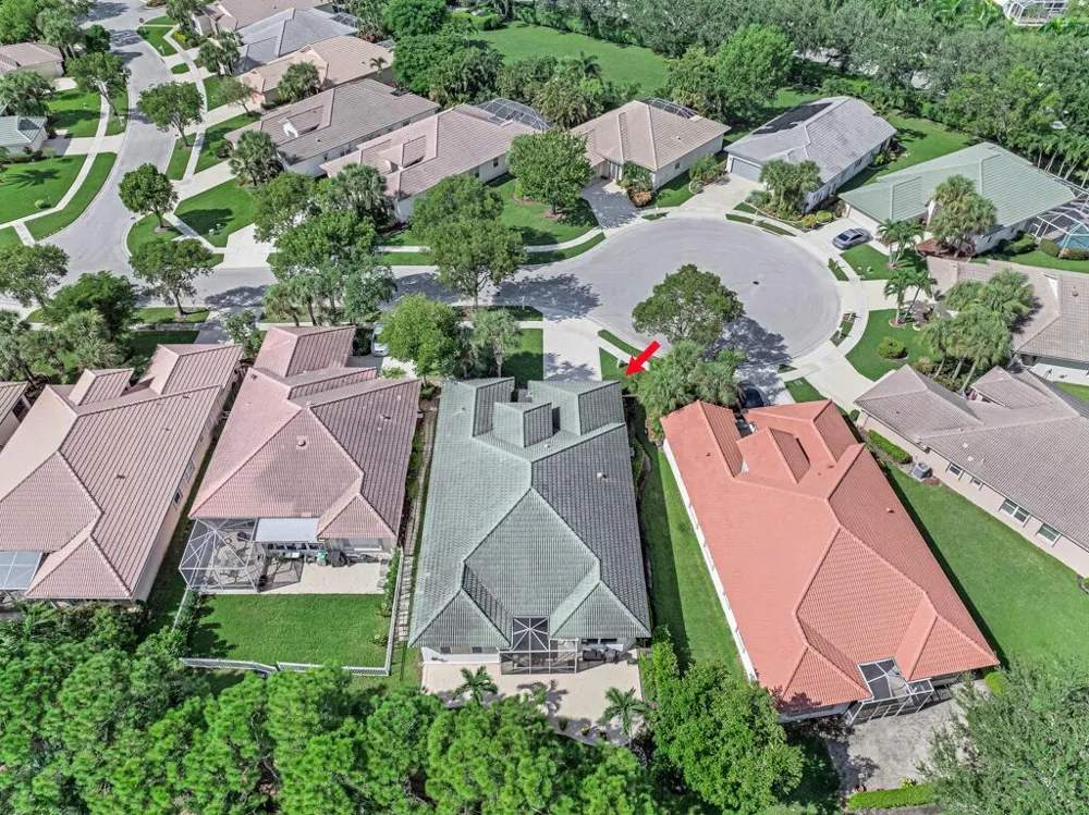 9152 Bay Harbour Circle West Palm Beach, FL 33411