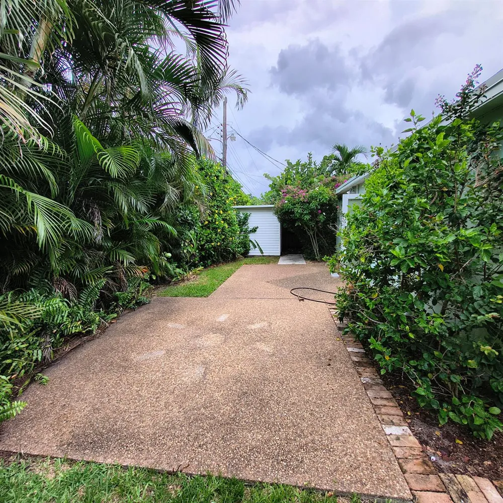 5631 NE 5th Terrace Oakland Park, FL 33334