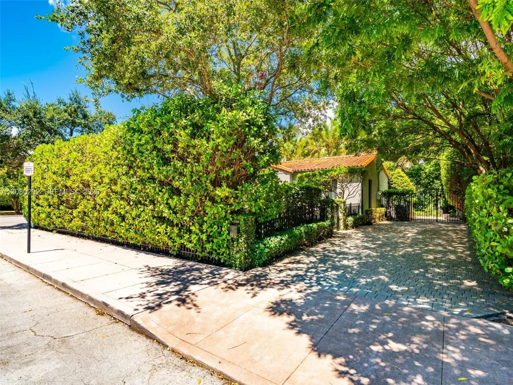 119 Avila Ct #0 Coral Gables, FL 33134