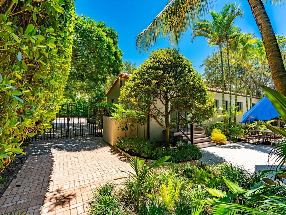 119 Avila Ct #0 Coral Gables, FL 33134