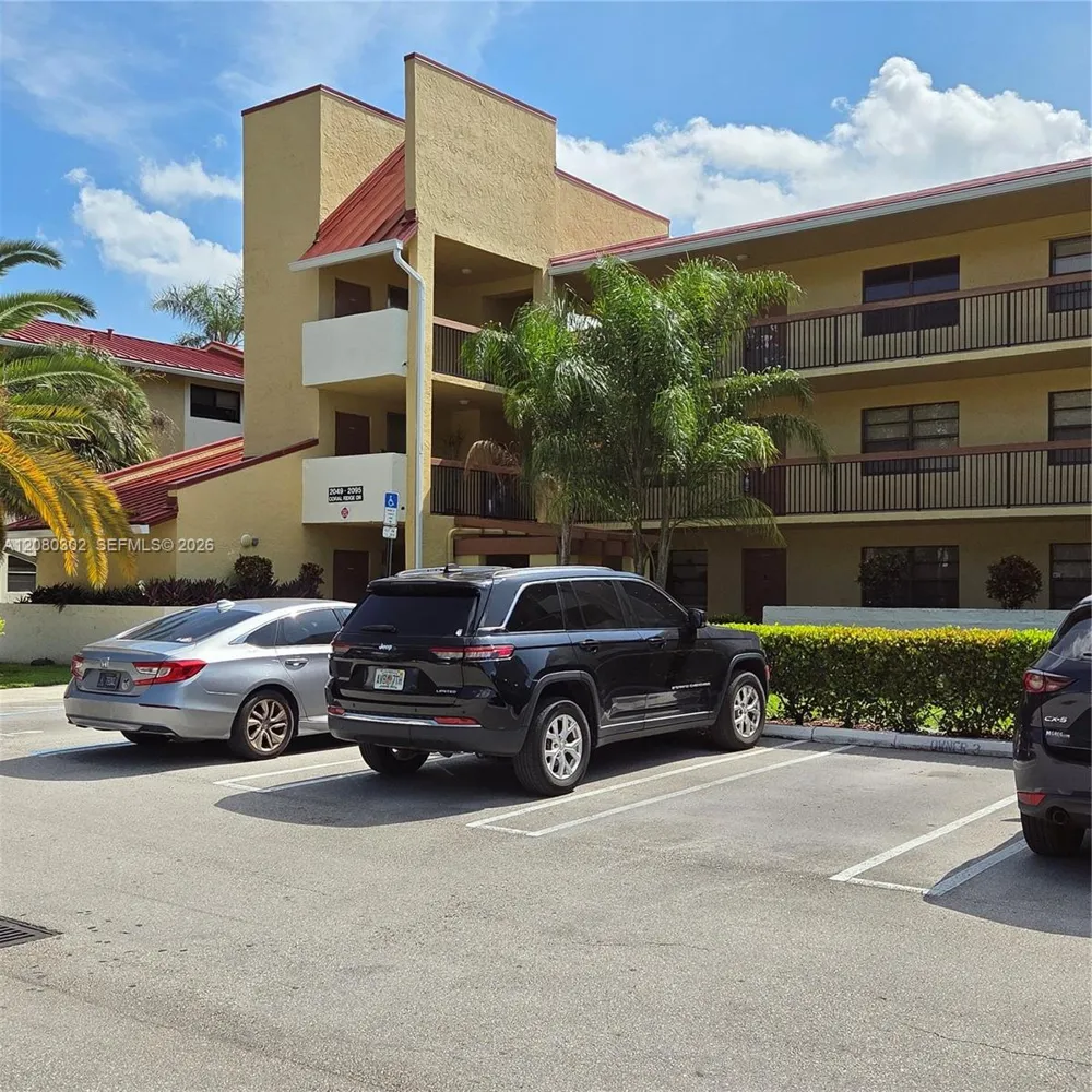 2079 Coral Ridge Dr #N208 Coral Springs, FL 33071