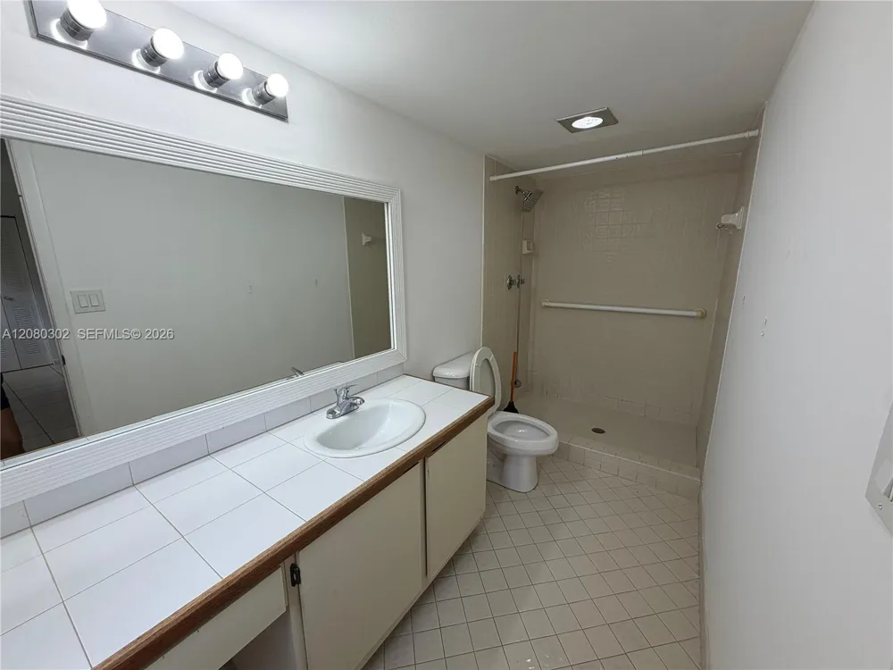 2079 Coral Ridge Dr #N208 Coral Springs, FL 33071