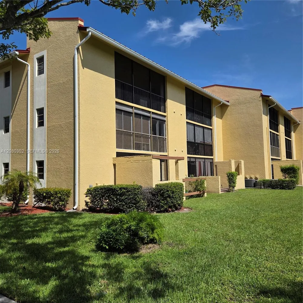 2079 Coral Ridge Dr #N208 Coral Springs, FL 33071