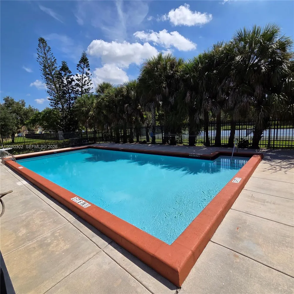2079 Coral Ridge Dr #N208 Coral Springs, FL 33071