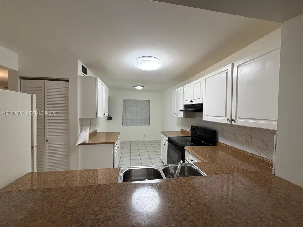 2079 Coral Ridge Dr #N208 Coral Springs, FL 33071