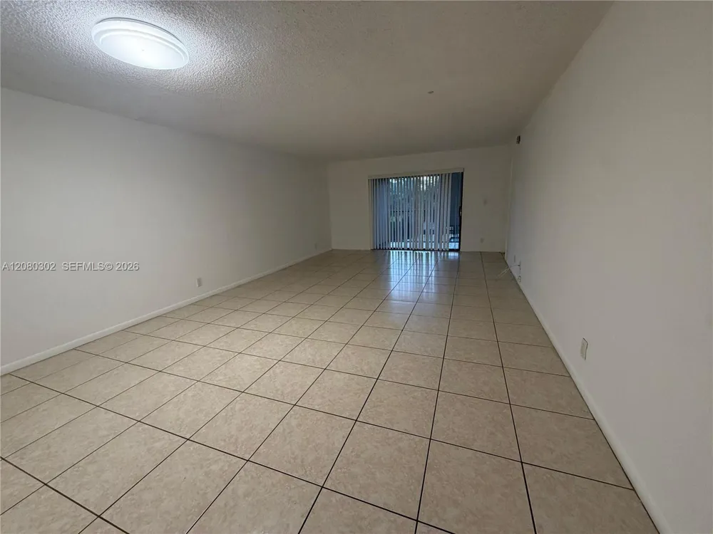 2079 Coral Ridge Dr #N208 Coral Springs, FL 33071