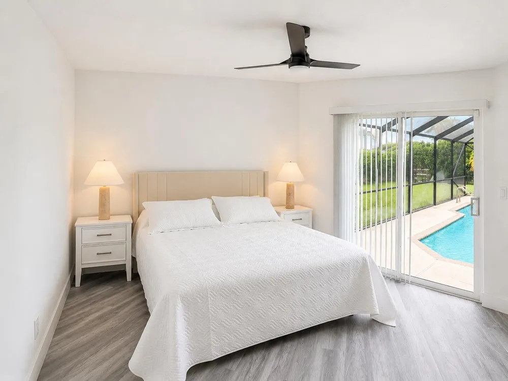 15545 Meadow Wood Drive Wellington, FL 33414