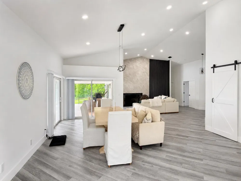 15545 Meadow Wood Drive Wellington, FL 33414