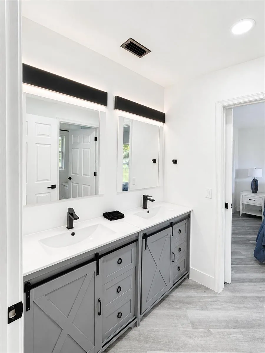 15545 Meadow Wood Drive Wellington, FL 33414