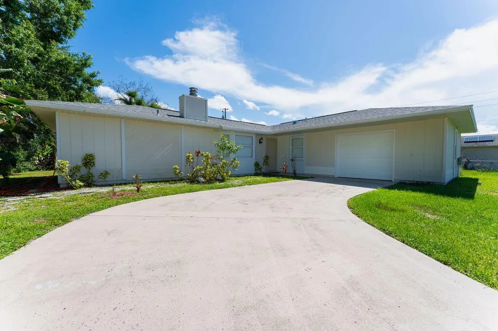 1242 SW Parma Avenue Port St. Lucie, FL 34953