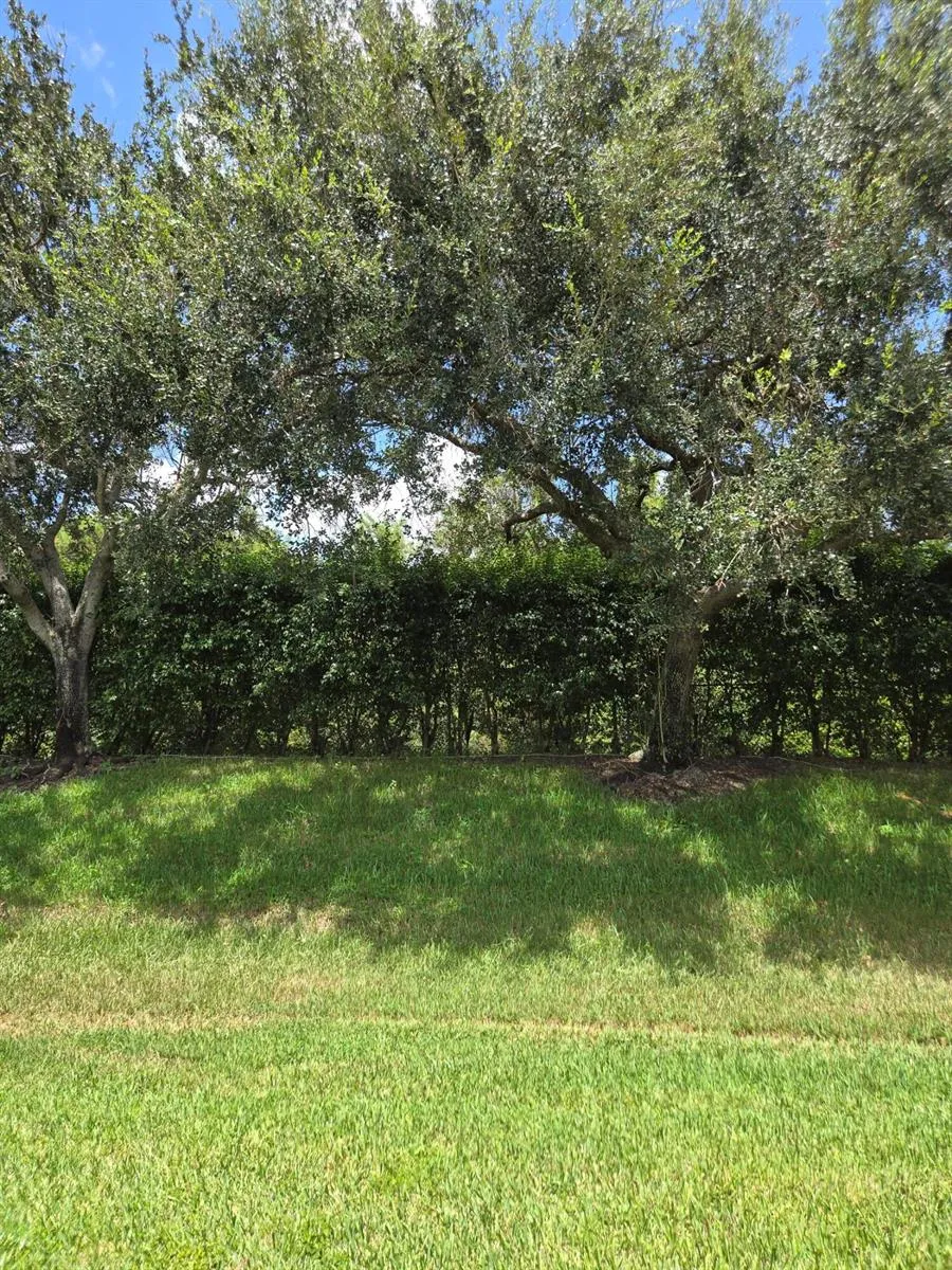 2680 CLIPPER CIRCLE West Palm Beach, FL 33411