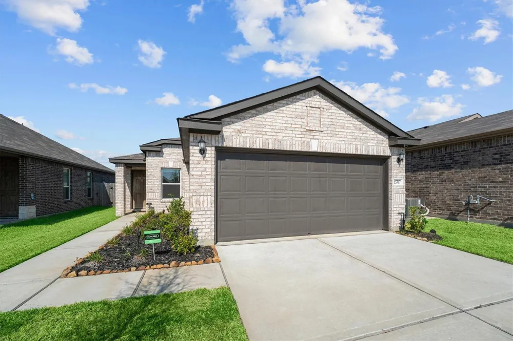 15707 Lemmonwood Hills Lane Houston, TX 77044