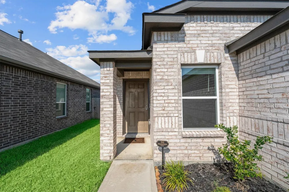 15707 Lemmonwood Hills Lane Houston, TX 77044