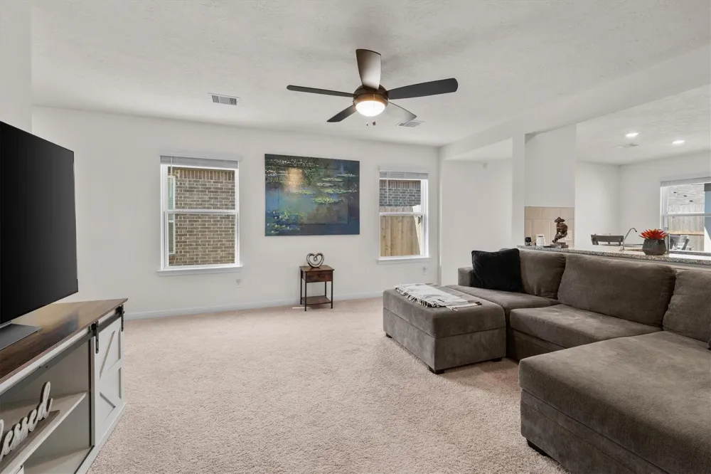 15707 Lemmonwood Hills Lane Houston, TX 77044