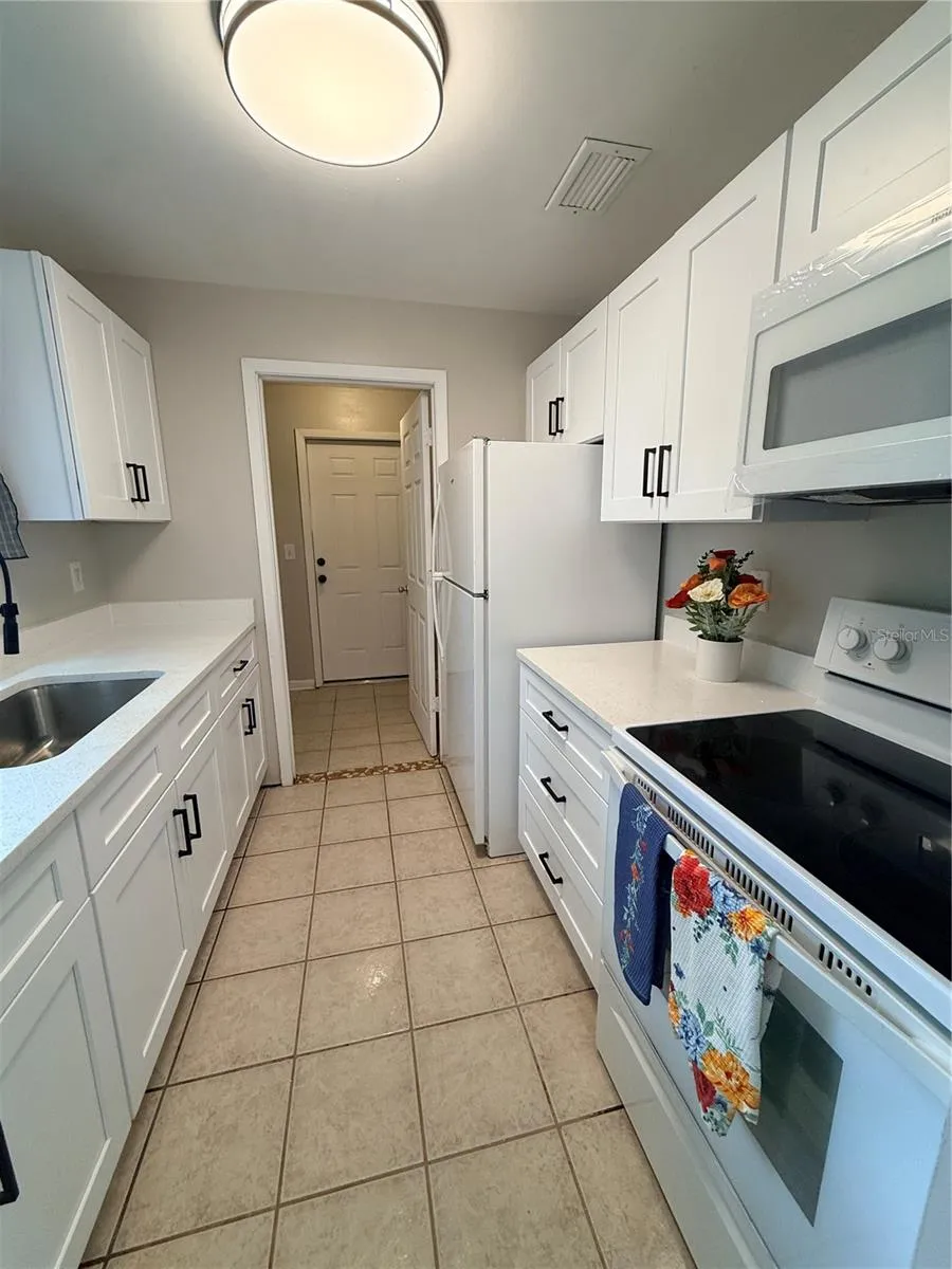 2942 GREYNOLDS STREET Deltona, FL 32738