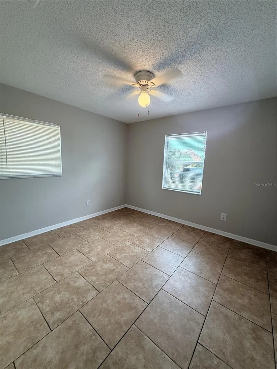 2942 GREYNOLDS STREET Deltona, FL 32738