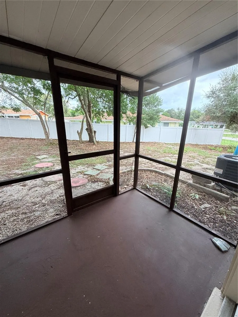 2942 GREYNOLDS STREET Deltona, FL 32738