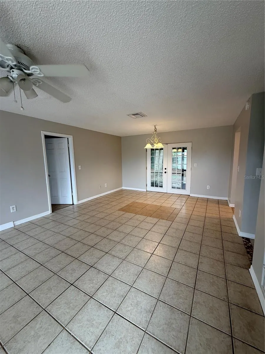 2942 GREYNOLDS STREET Deltona, FL 32738