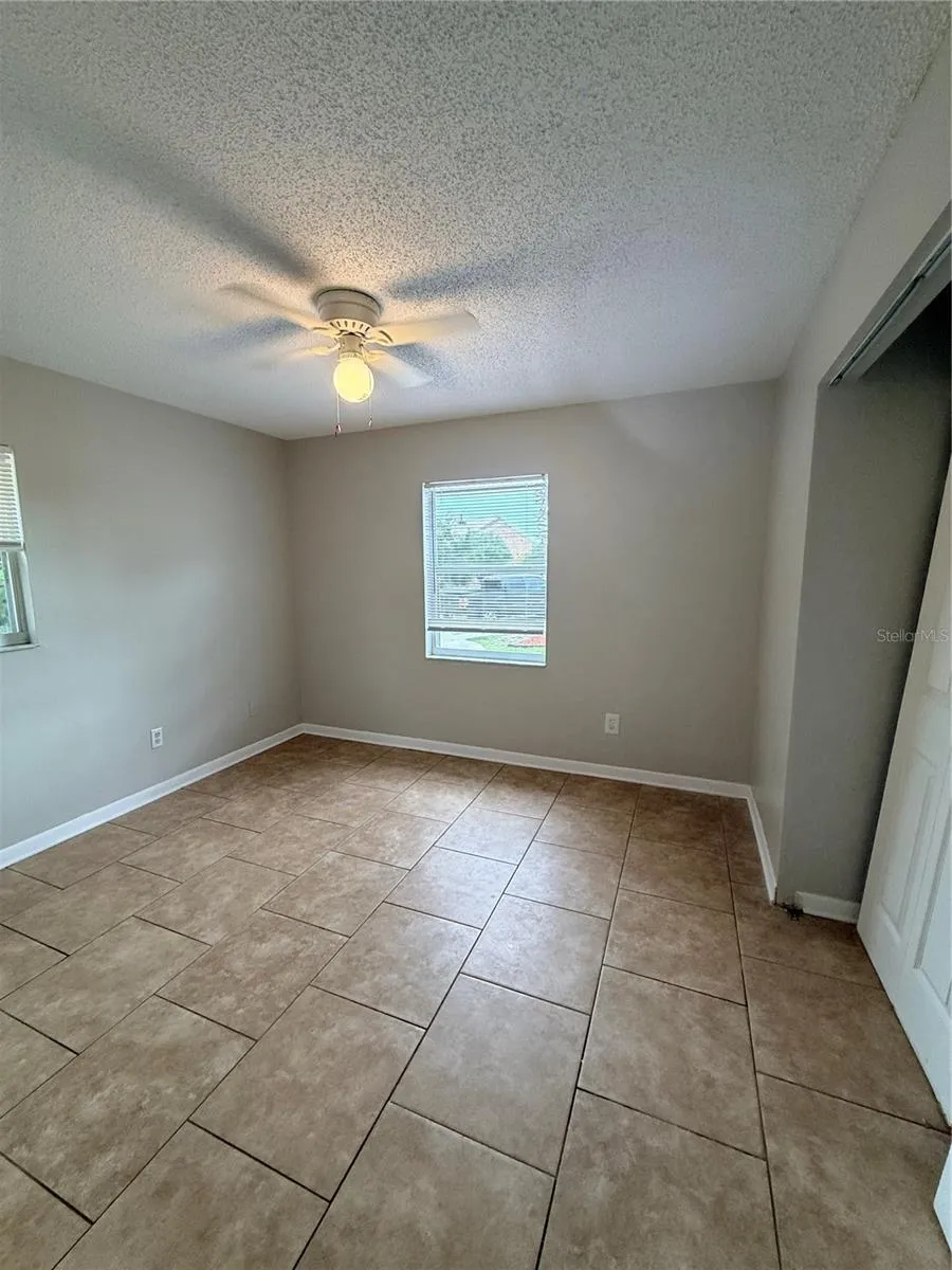 2942 GREYNOLDS STREET Deltona, FL 32738
