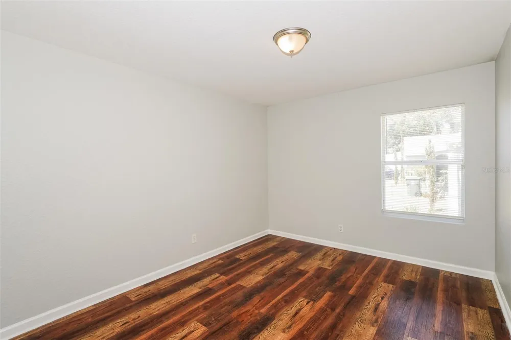 5203 39TH STREET Tampa, FL 33610