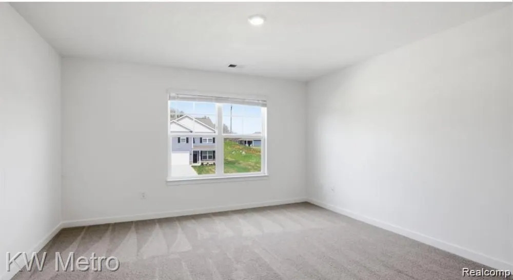 31 Oak Street Grand Blanc Charter Township, MI 48439