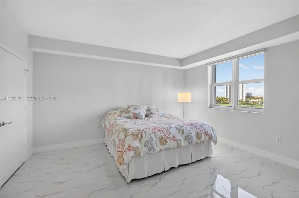 20000 E Country Club Dr #714 Aventura, FL 33180