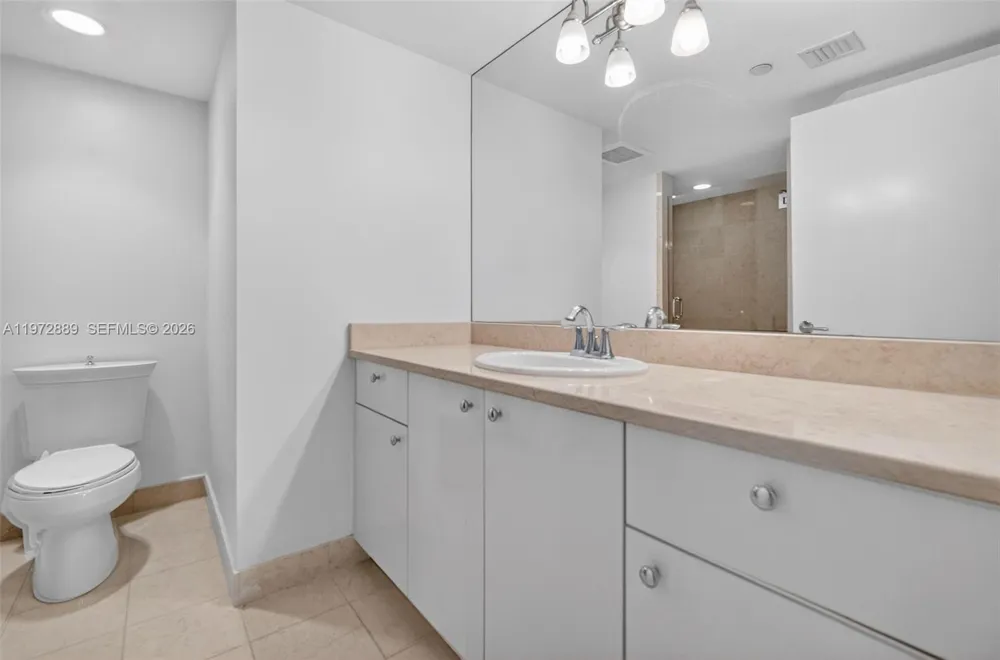 20000 E Country Club Dr #714 Aventura, FL 33180