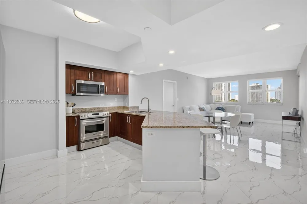 20000 E Country Club Dr #714 Aventura, FL 33180