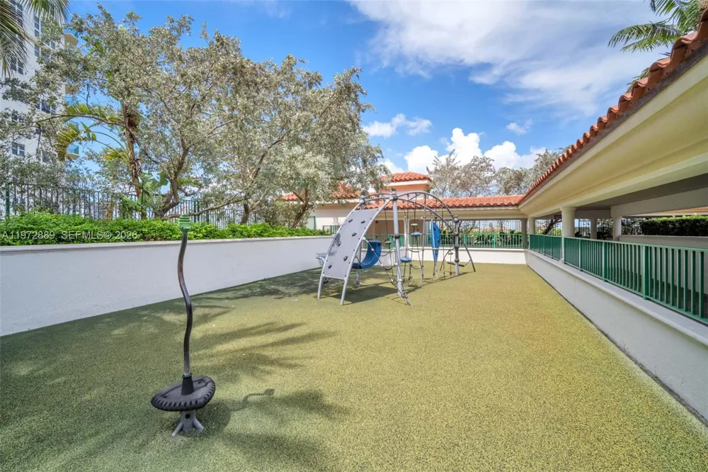 20000 E Country Club Dr #714 Aventura, FL 33180
