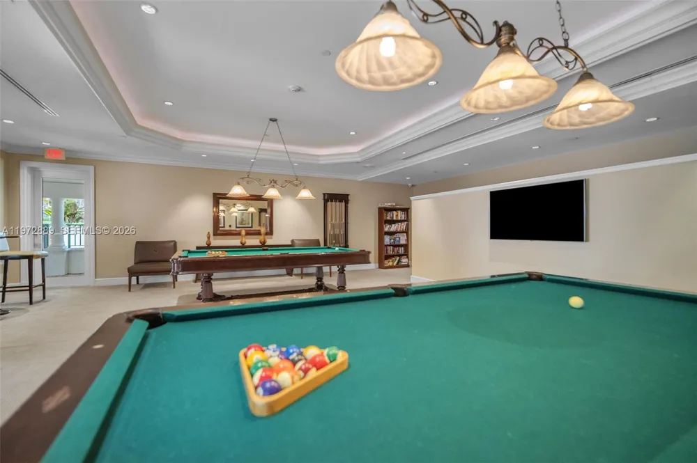 20000 E Country Club Dr #714 Aventura, FL 33180