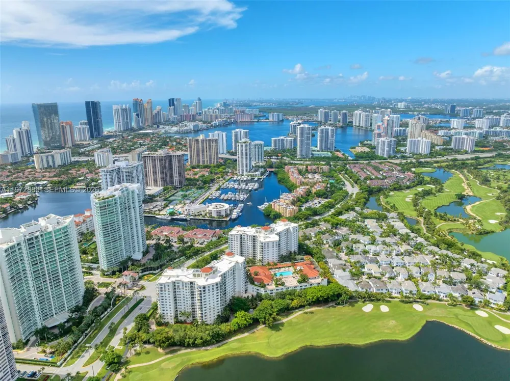 20000 E Country Club Dr #714 Aventura, FL 33180