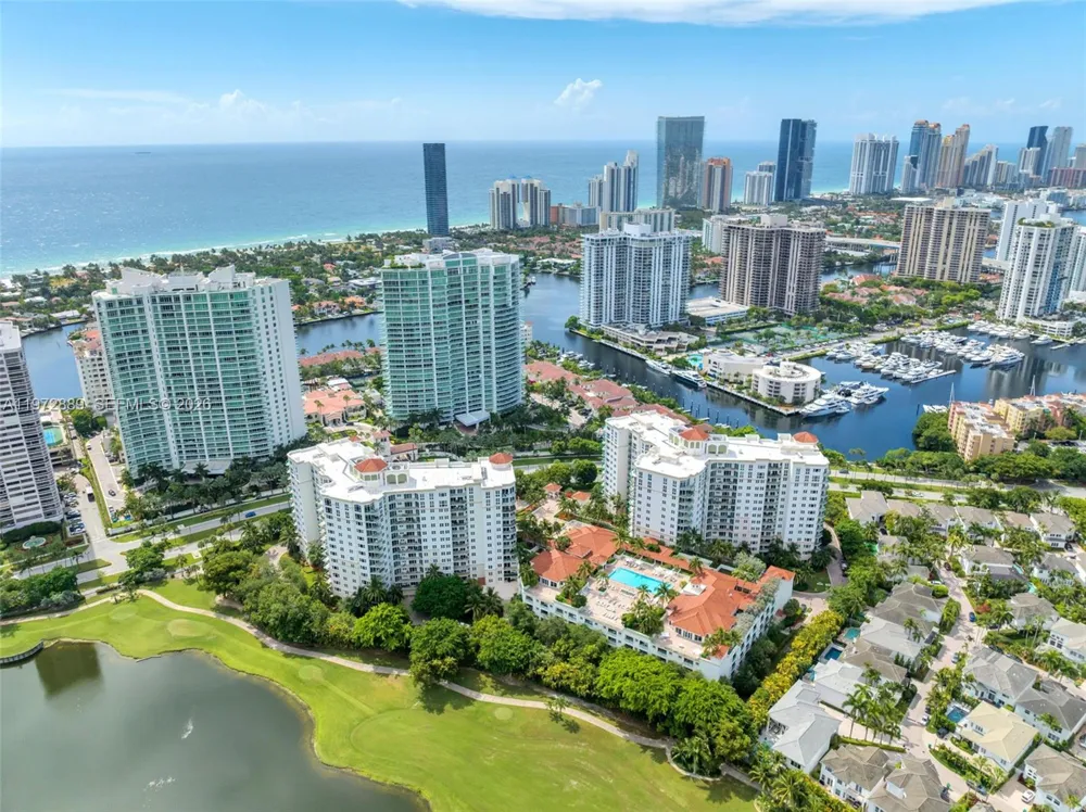 20000 E Country Club Dr #714 Aventura, FL 33180