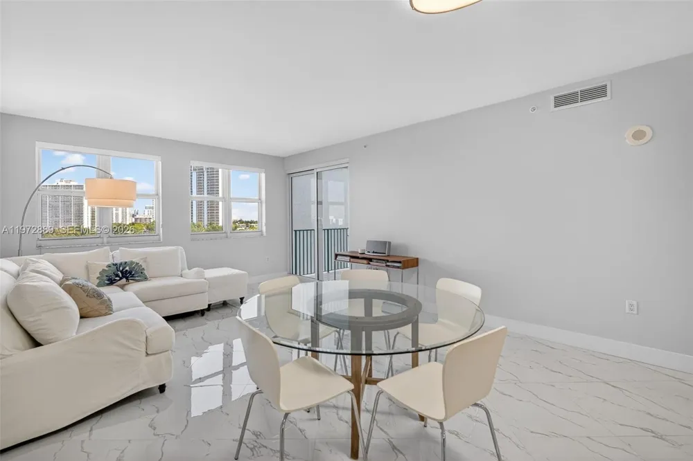 20000 E Country Club Dr #714 Aventura, FL 33180