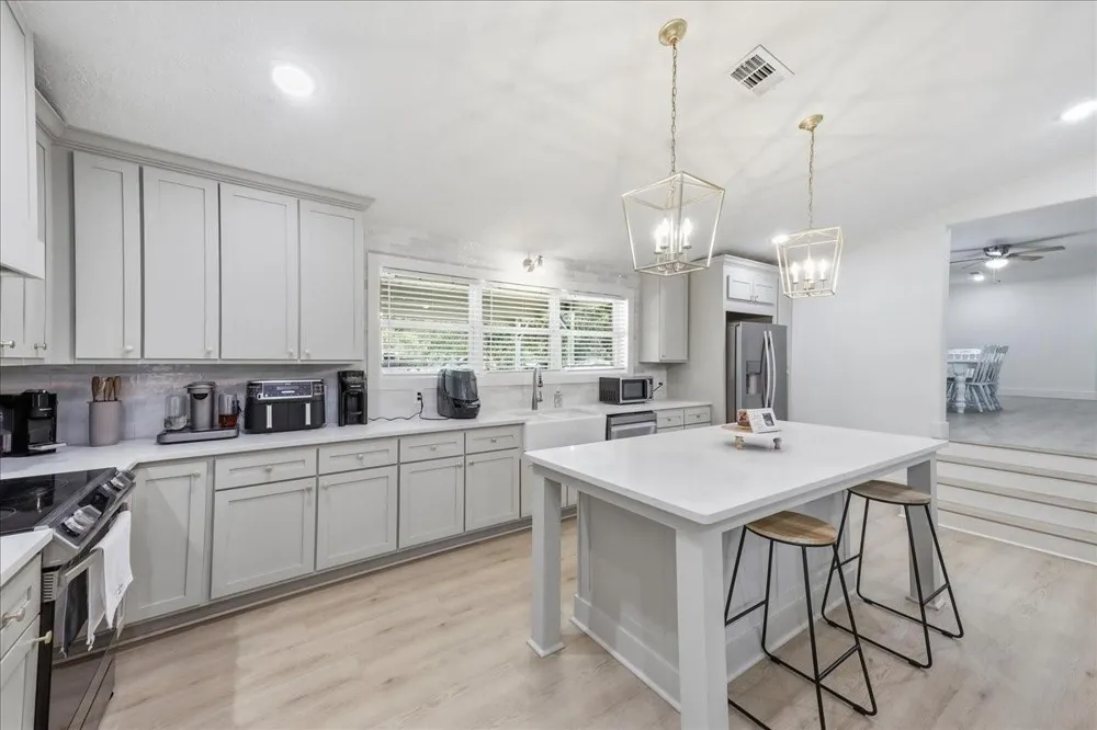 11565 Greenway Drive Beaumont, TX 77705