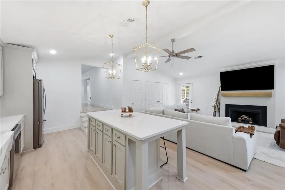11565 Greenway Drive Beaumont, TX 77705
