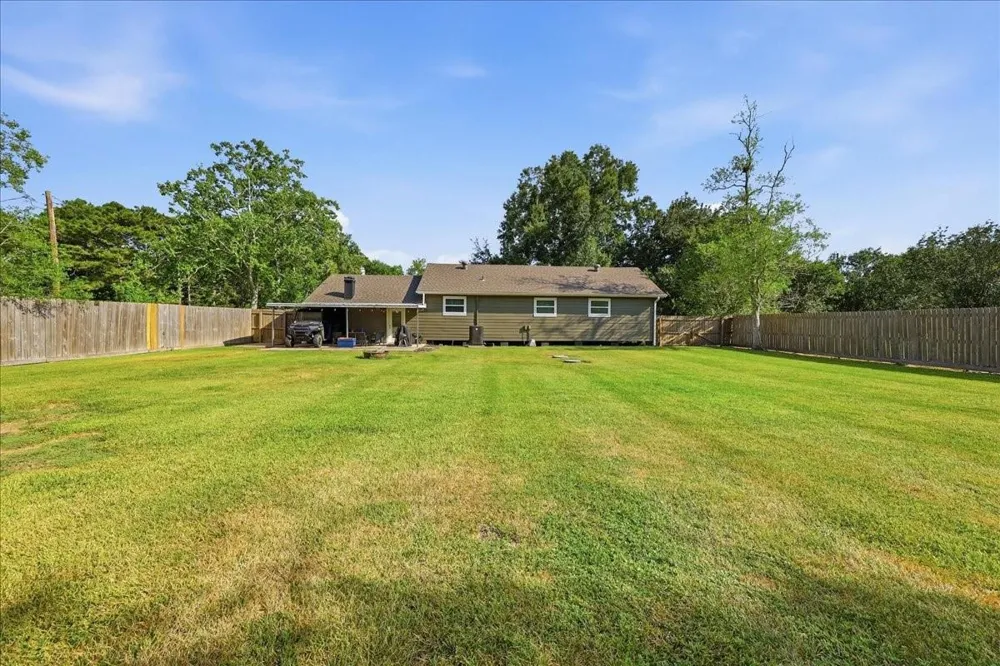 11565 Greenway Drive Beaumont, TX 77705