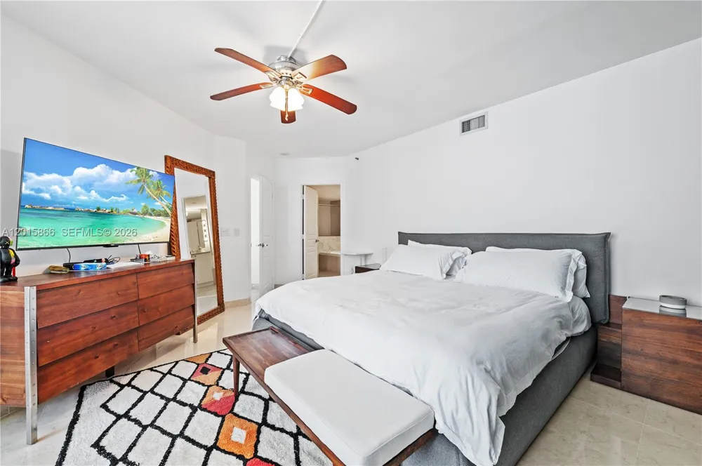 8925 Collins Ave #9J Surfside, FL 33154