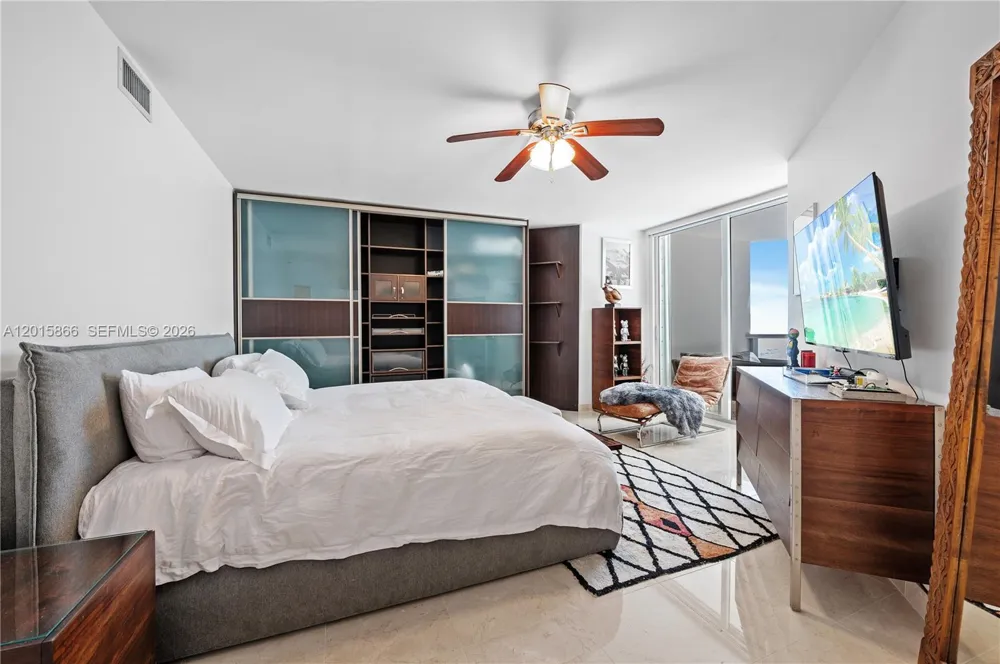 8925 Collins Ave #9J Surfside, FL 33154