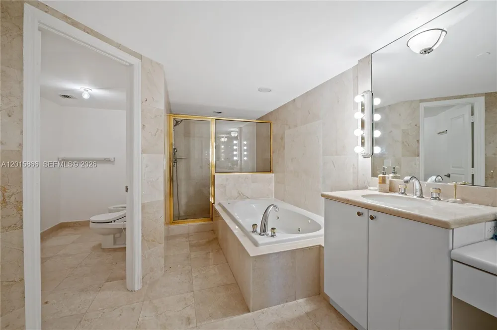 8925 Collins Ave #9J Surfside, FL 33154
