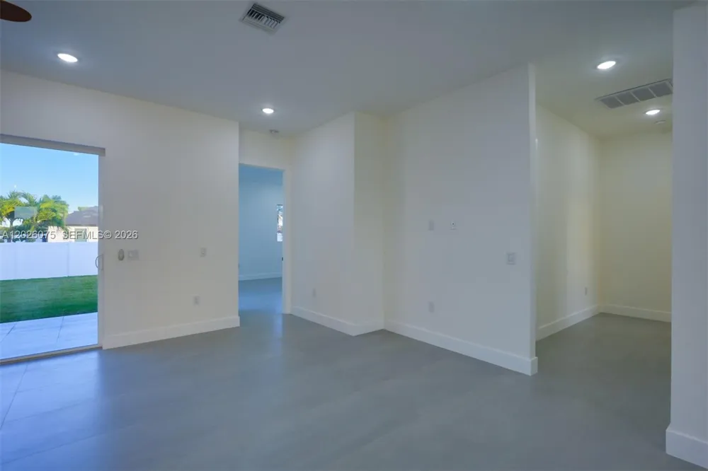5 SW 26th Place Cape Coral, FL 33991