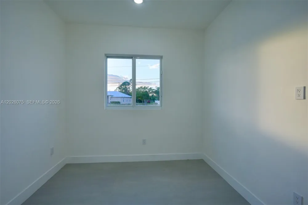 5 SW 26th Place Cape Coral, FL 33991